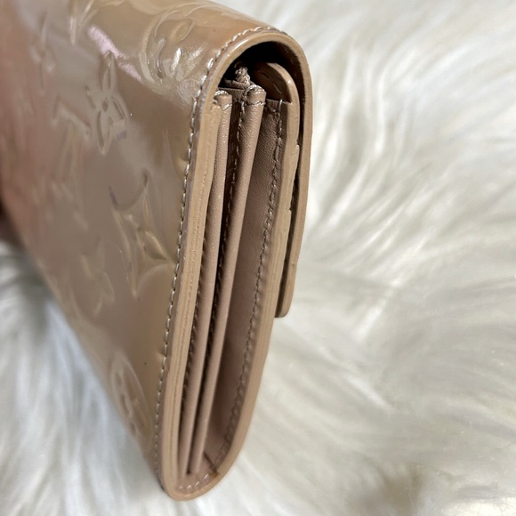 ✨💎 AUTHENTIC 💎✨ Louis Vuitton Monogram Vernis Beige Long Wallet - Picture 5 of 12